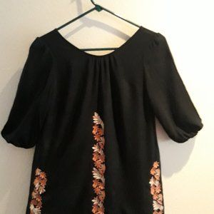 Embroidered, elegant mini-dress